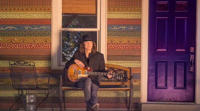 “I had more to say with music than as a lyricist”: Robben Ford returns to instrumental music after 24 years