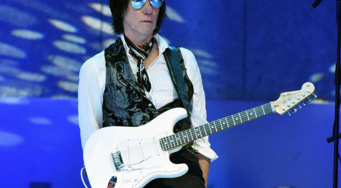 Jeff Beck is surprised at how far rock has come: “I never thought that the guitar would be sustained for so long”