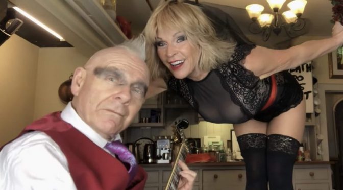 Robert Fripp and Toyah are going on the road with the Sunday Lunch Tour 2023