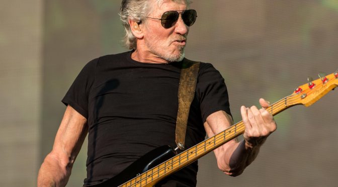 “It’s more indicative of what the concept of the record was” – Roger Waters defends re-recording of Dark Side Of The Moon